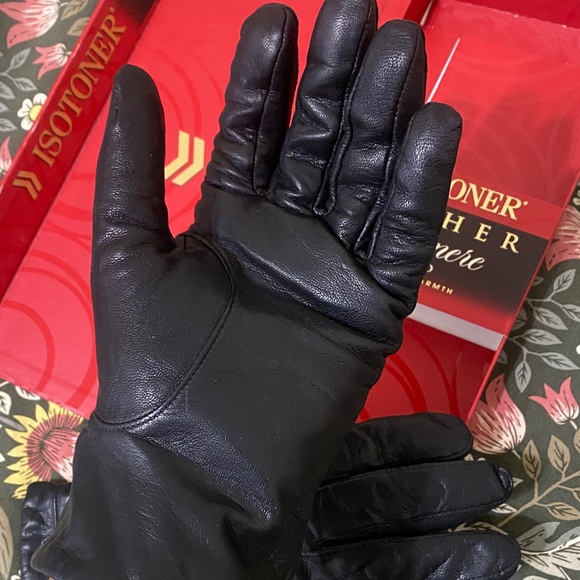 Vintage Isotoner Luxurious Black Leather Gloves 100% cashmere lined gloves - Picture 6 of 11